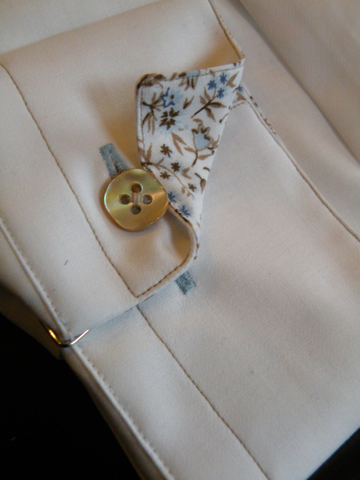 Cut Away White Luxury Twill Collar with Sq Mother of Rose Pearl Buttons & Floral Under Collar & outstanding stitching throughout